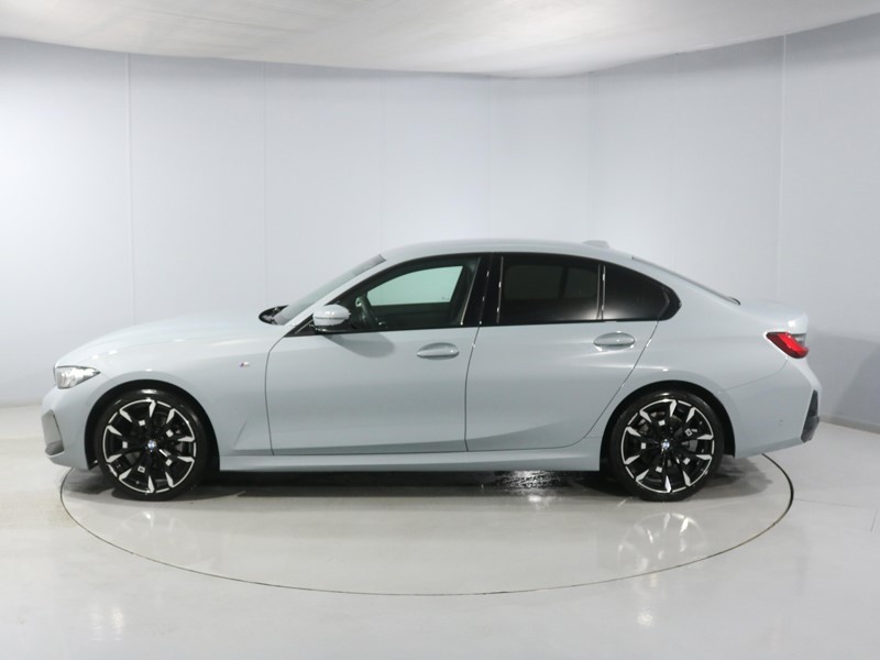 2025 (25) BMW 3 SERIES 320i M Sport 4dr Step Auto 5053830