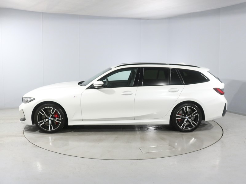 2026 (75) BMW 3 SERIES 320i M Sport 5dr Step Auto 5457254