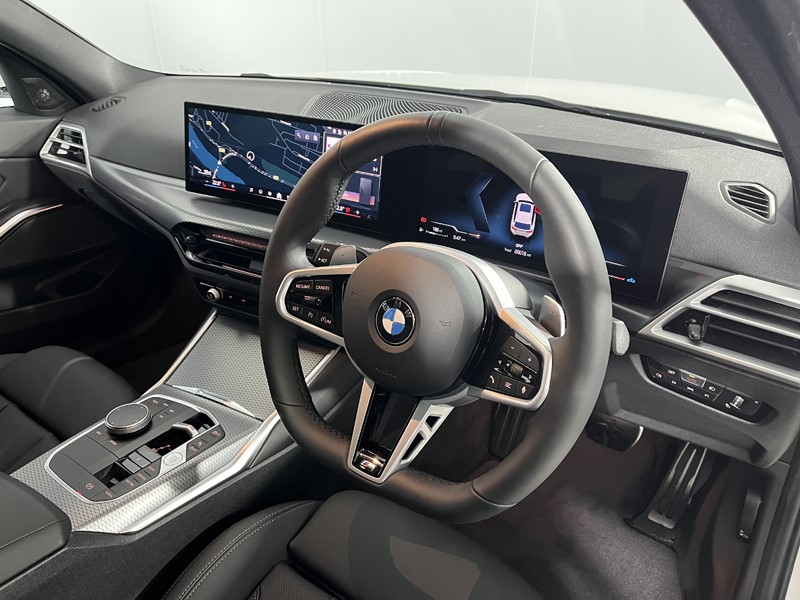 2026 (75) BMW 3 SERIES 320i M Sport 5dr Step Auto 5457209