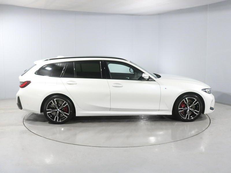 2026 (75) BMW 3 SERIES 320i M Sport 5dr Step Auto 5457206
