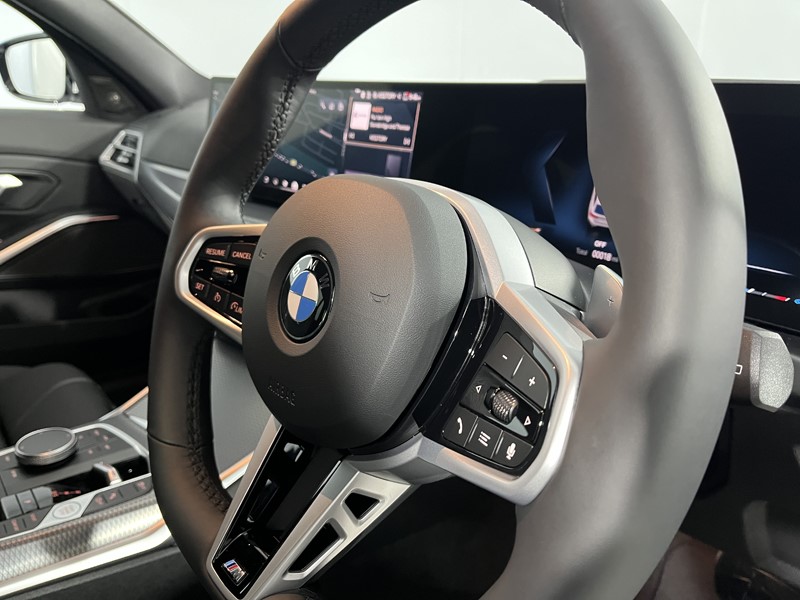 2026 (75) BMW 3 SERIES 320i M Sport 5dr Step Auto 5457226