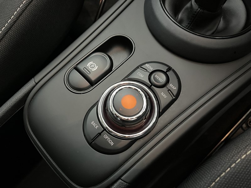 2019 (19) MINI COUNTRYMAN 1.5 Cooper Classic 5dr Auto 5064186