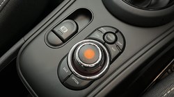 2019 (19) MINI COUNTRYMAN 1.5 Cooper Classic 5dr Auto 5064186