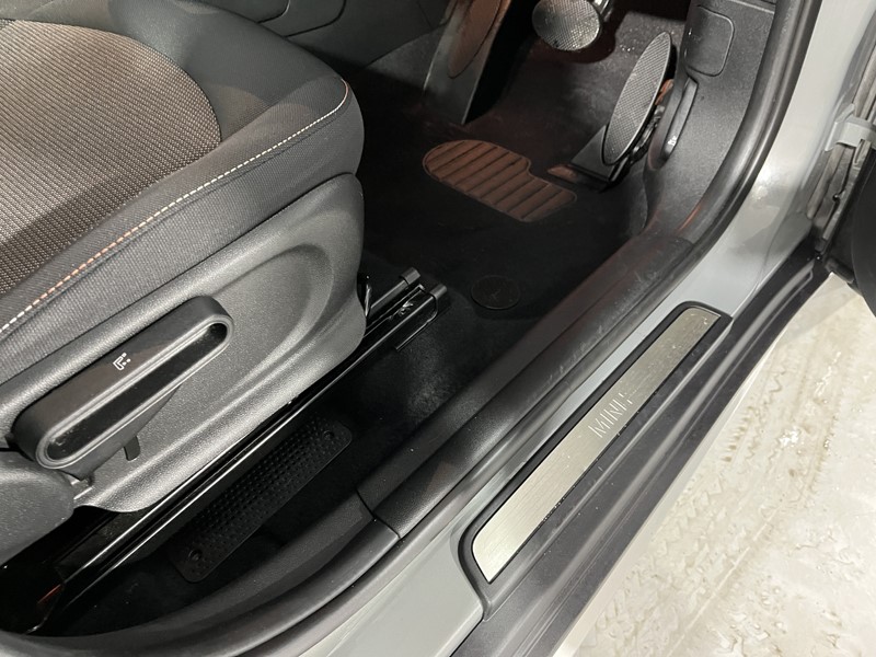 2019 (19) MINI COUNTRYMAN 1.5 Cooper Classic 5dr Auto 5064174