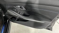 2025 (75) BMW 3 SERIES 320i M Sport 4dr Step Auto 5119701