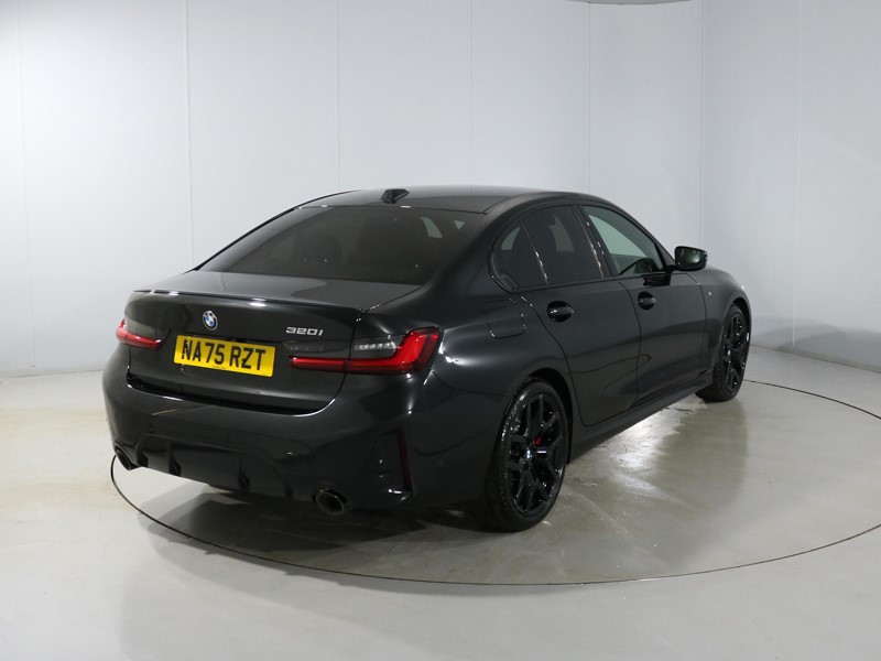 2025 (75) BMW 3 SERIES 320i M Sport 4dr Step Auto 5119730