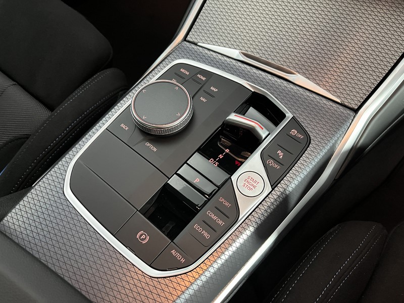 2025 (75) BMW 3 SERIES 320i M Sport 4dr Step Auto 5119691