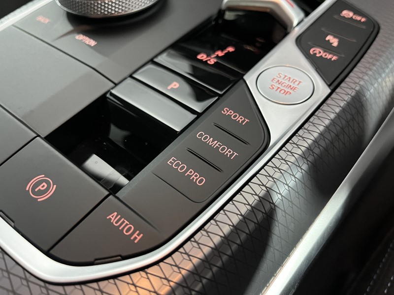 2025 (75) BMW 3 SERIES 320i M Sport 4dr Step Auto 5119715