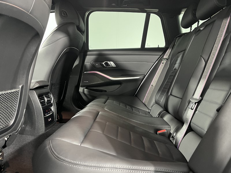 2023 (23) BMW 3 SERIES 320i M Sport 5dr Step Auto 5078784