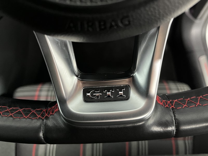 2019 (19) VOLKSWAGEN GOLF 2.0 TSI 245 GTI Performance 5dr 5053098