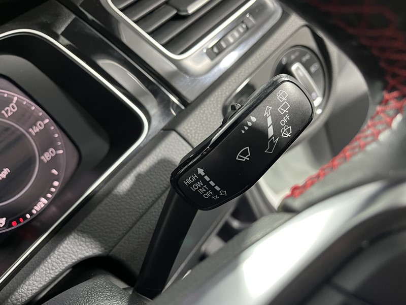 2019 (19) VOLKSWAGEN GOLF 2.0 TSI 245 GTI Performance 5dr 5053099