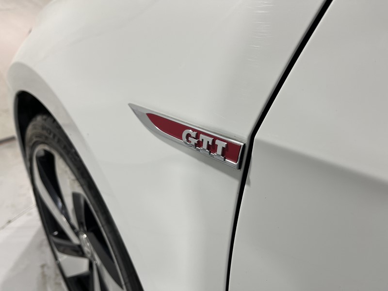 2019 (19) VOLKSWAGEN GOLF 2.0 TSI 245 GTI Performance 5dr 5053115