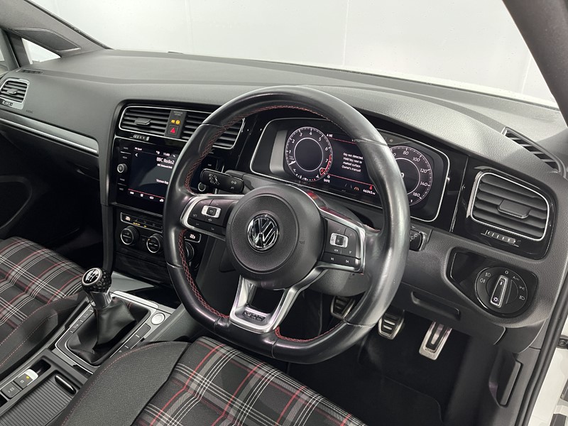 2019 (19) VOLKSWAGEN GOLF 2.0 TSI 245 GTI Performance 5dr 5053079