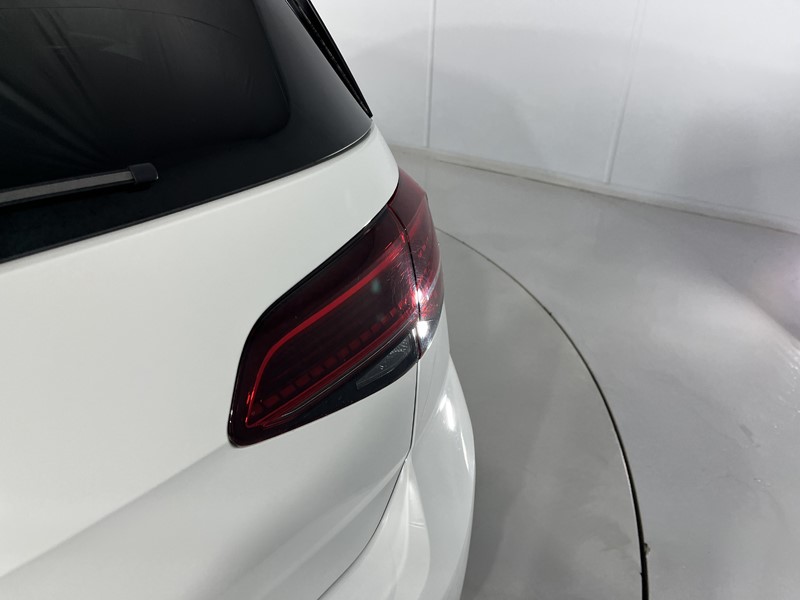 2019 (19) VOLKSWAGEN GOLF 2.0 TSI 245 GTI Performance 5dr 5053116