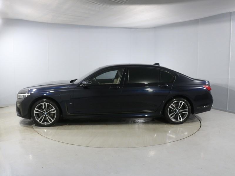 2019 (69) BMW 7 SERIES 745Le xDrive M Sport 4dr Auto 5049611