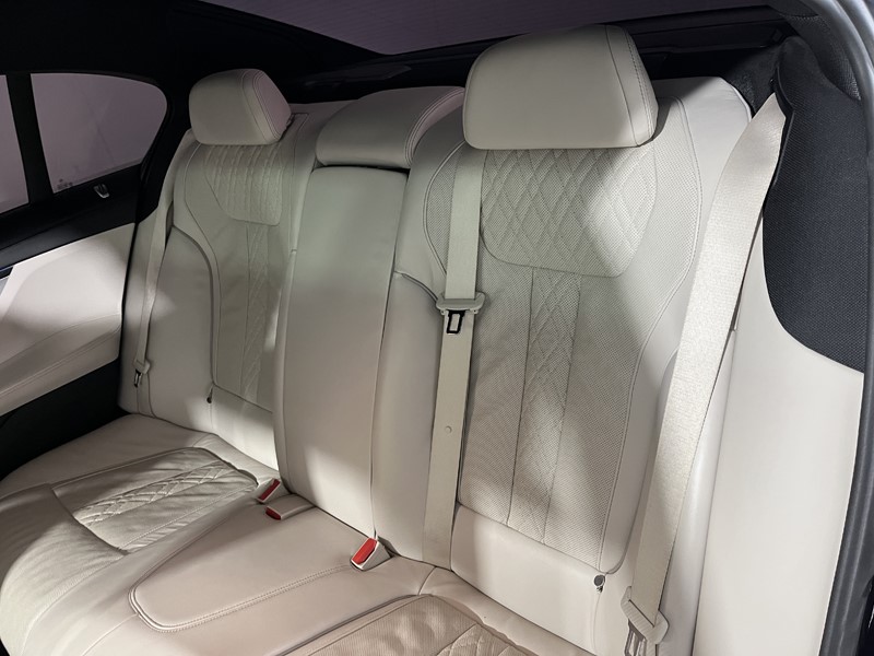 2019 (69) BMW 7 SERIES 745Le xDrive M Sport 4dr Auto 5049570