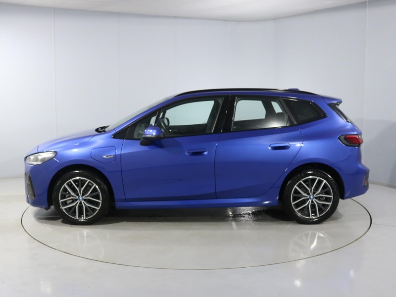 2022 (72) BMW 2 SERIES 230e xDrive M Sport 5dr DCT 5064105