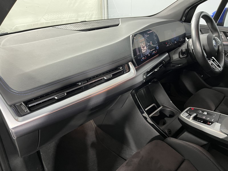 2022 (72) BMW 2 SERIES 230e xDrive M Sport 5dr DCT 5064062