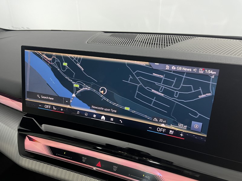 2025 (75) BMW 5 SERIES 550e xDrive M Sport Pro 5dr Auto 5072095