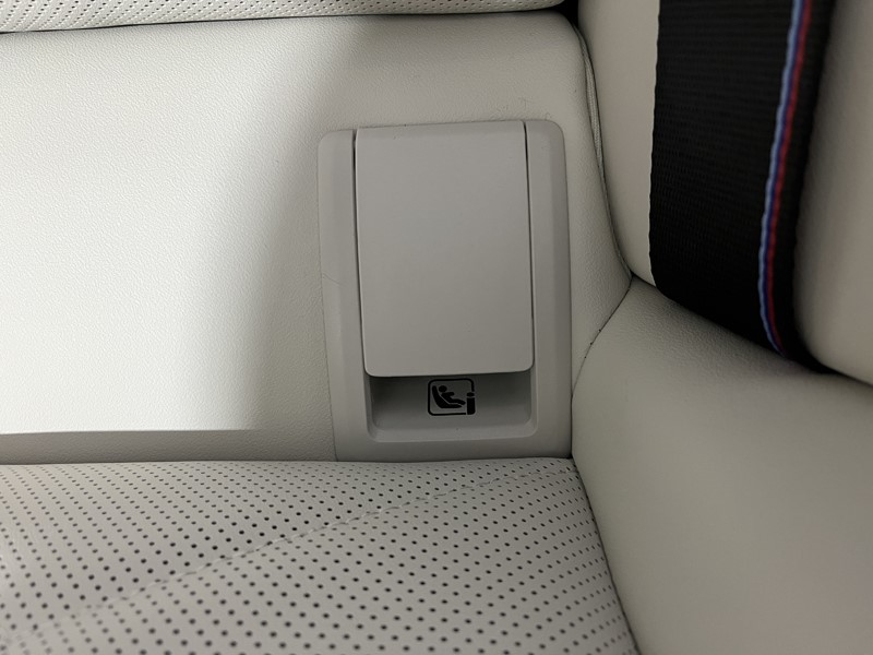 2025 (75) BMW 5 SERIES 550e xDrive M Sport Pro 5dr Auto 5072118