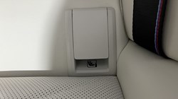 2025 (75) BMW 5 SERIES 550e xDrive M Sport Pro 5dr Auto 5072118