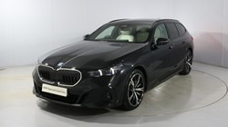 2025 (75) BMW 5 SERIES 550e xDrive M Sport Pro 5dr Auto 5072128