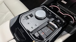 2025 (75) BMW 5 SERIES 550e xDrive M Sport Pro 5dr Auto 5072087