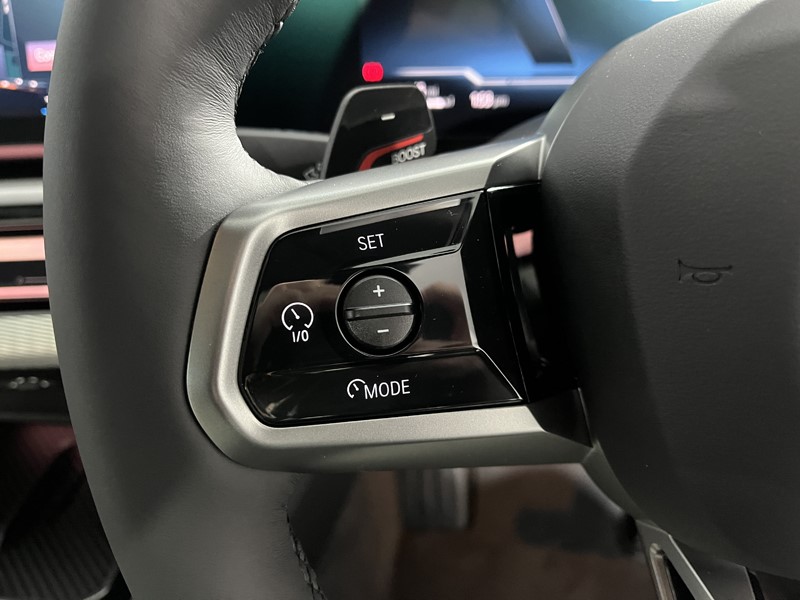 2025 (75) BMW 5 SERIES 550e xDrive M Sport Pro 5dr Auto 5072102