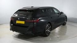2025 (75) BMW 5 SERIES 550e xDrive M Sport Pro 5dr Auto 5072129