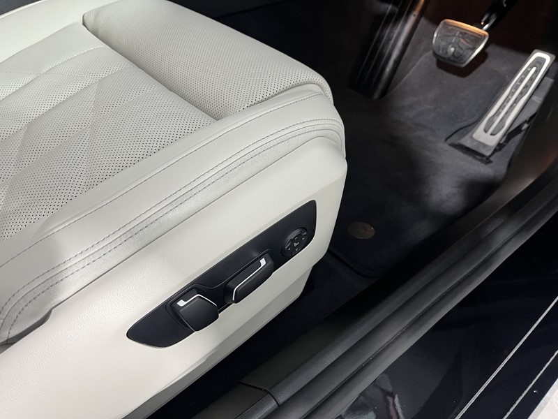 2025 (75) BMW 5 SERIES 550e xDrive M Sport Pro 5dr Auto 5072097