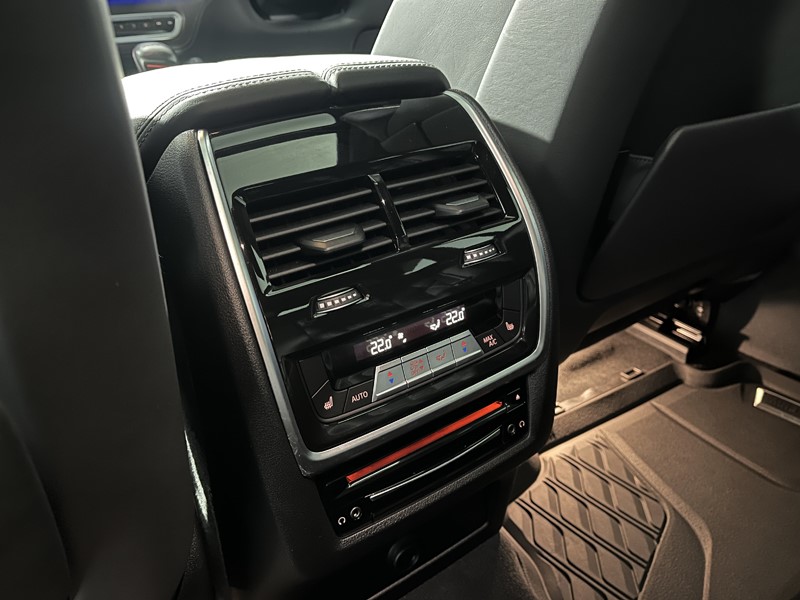 2022 (71) BMW X6 M xDrive  Competition 5dr Step Auto 5049545