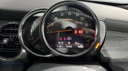 2022 (72) MINI HATCHBACK 1.5 Cooper Exclusive 3dr Auto 5064408