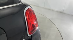 2022 (72) MINI HATCHBACK 1.5 Cooper Exclusive 3dr Auto 5308351