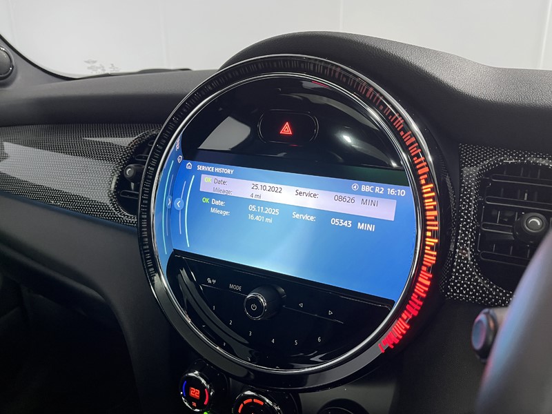 2022 (72) MINI HATCHBACK 1.5 Cooper Exclusive 3dr Auto 5308341