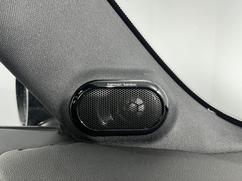 2022 (72) MINI HATCHBACK 1.5 Cooper Exclusive 3dr Auto 5308331