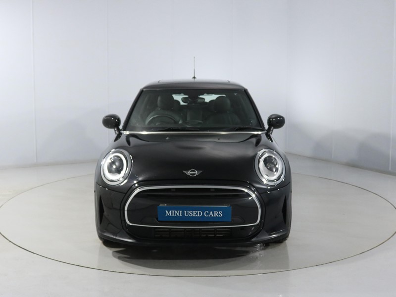 2022 (72) MINI HATCHBACK 1.5 Cooper Exclusive 3dr Auto 5308325