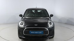 2022 (72) MINI HATCHBACK 1.5 Cooper Exclusive 3dr Auto 5308325