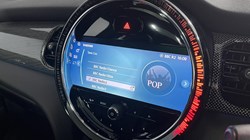 2022 (72) MINI HATCHBACK 1.5 Cooper Exclusive 3dr Auto 5308338