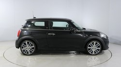 2022 (72) MINI HATCHBACK 1.5 Cooper Exclusive 3dr Auto 5308312