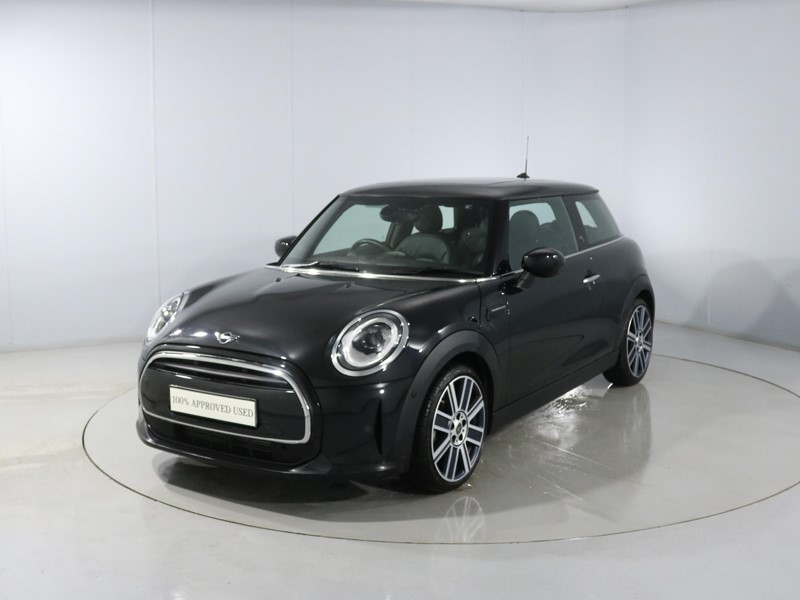 2022 (72) MINI HATCHBACK 1.5 Cooper Exclusive 3dr Auto 5064443