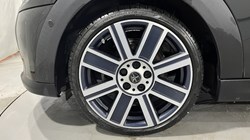 2022 (72) MINI HATCHBACK 1.5 Cooper Exclusive 3dr Auto 5064413