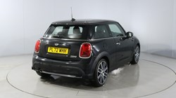2022 (72) MINI HATCHBACK 1.5 Cooper Exclusive 3dr Auto 5308354