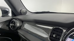 2022 (72) MINI HATCHBACK 1.5 Cooper Exclusive 3dr Auto 5064427