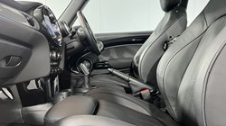 2022 (72) MINI HATCHBACK 1.5 Cooper Exclusive 3dr Auto 5308346