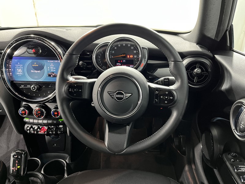 2022 (72) MINI CONVERTIBLE 1.5 Cooper Classic 2dr Auto 5071809