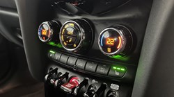 2022 (72) MINI CONVERTIBLE 1.5 Cooper Classic 2dr Auto 5071833