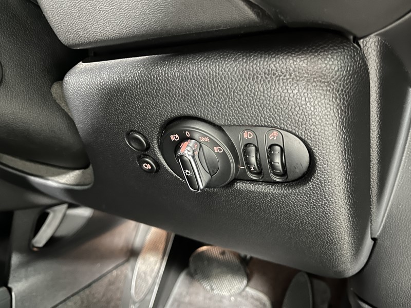 2022 (72) MINI CONVERTIBLE 1.5 Cooper Classic 2dr Auto 5071823