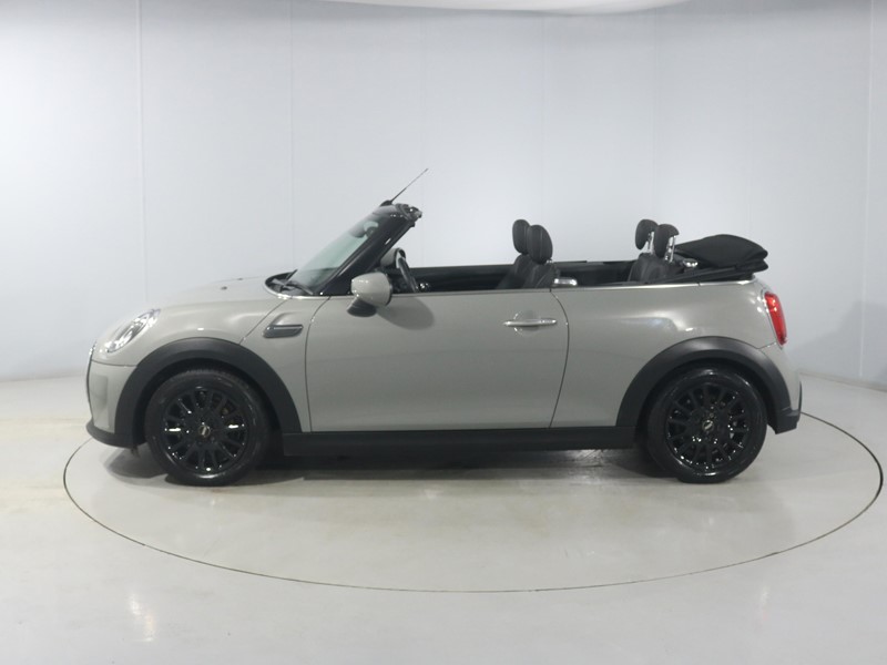 2022 (72) MINI CONVERTIBLE 1.5 Cooper Classic 2dr Auto 5071847