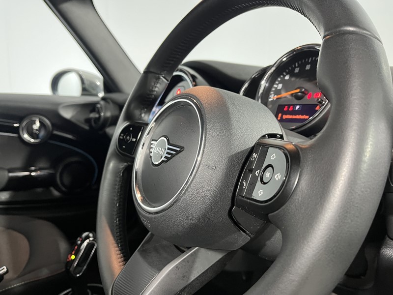 2022 (72) MINI CONVERTIBLE 1.5 Cooper Classic 2dr Auto 5071824