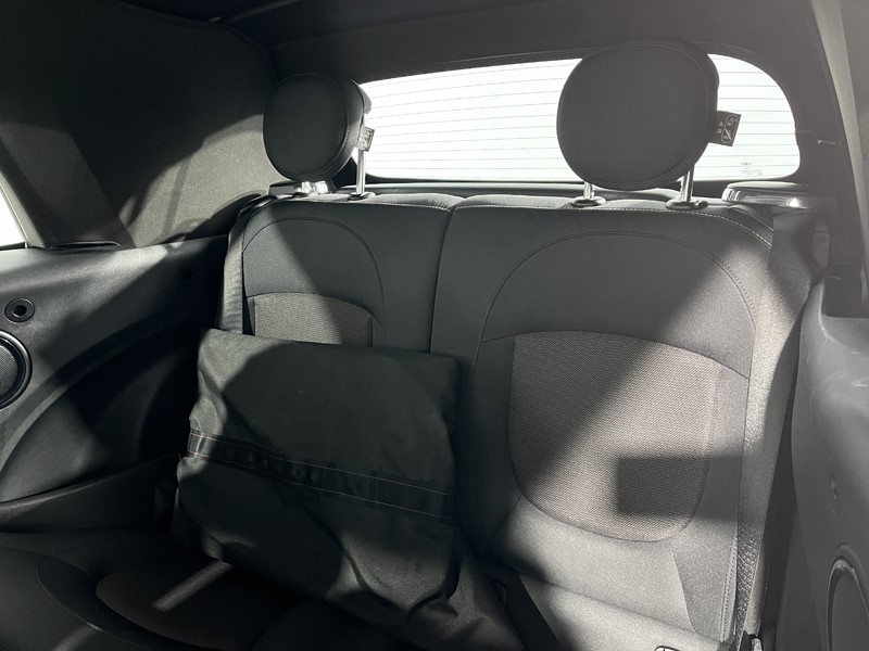 2022 (72) MINI CONVERTIBLE 1.5 Cooper Classic 2dr Auto 5071816